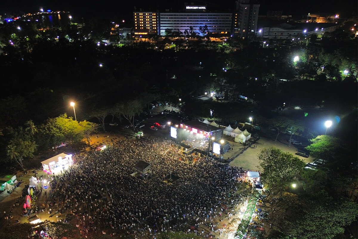 konser tepi pantai ancol